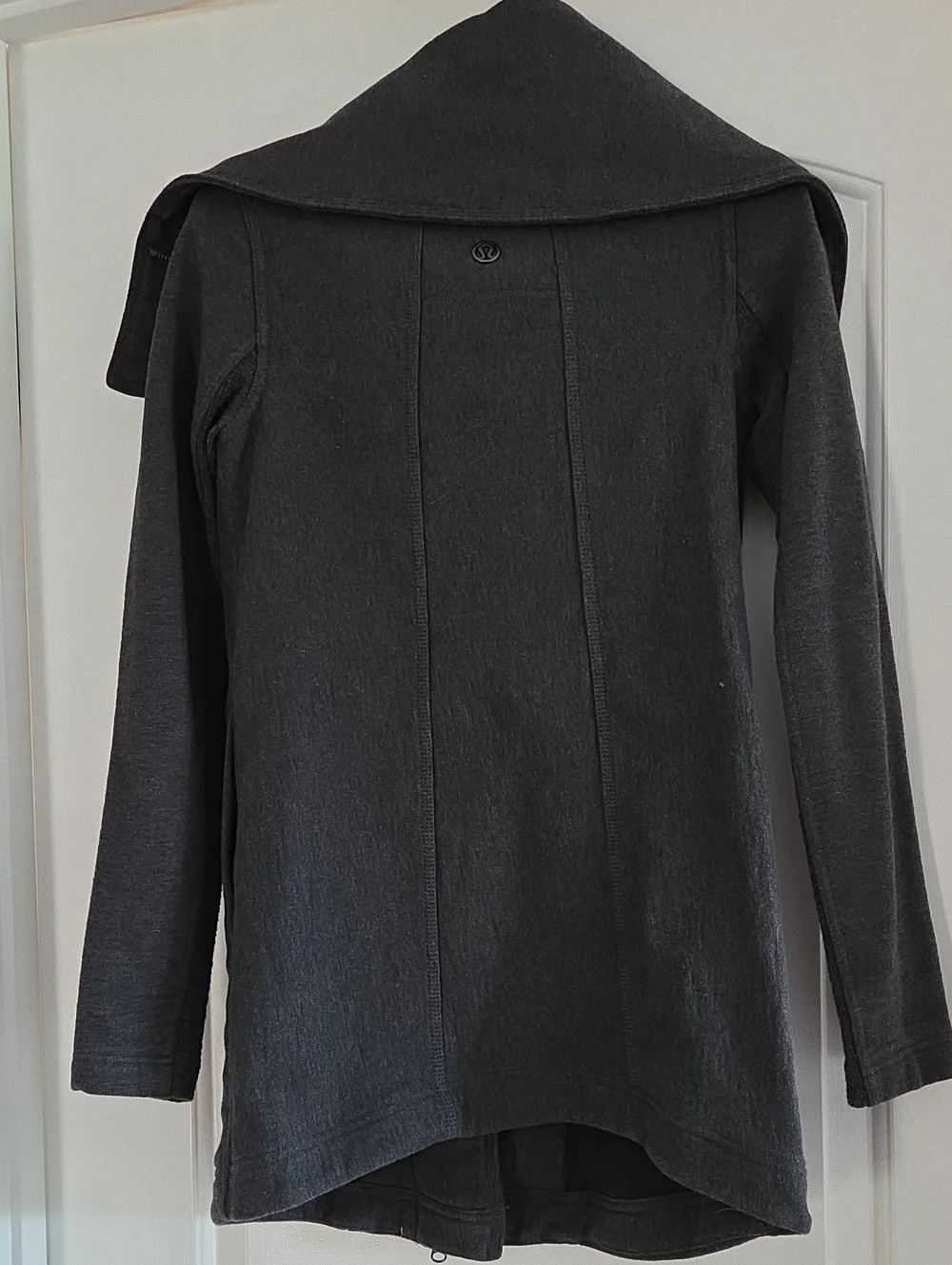 Lululemon Funnel Neck Stand Up Collar Asymmetrical Zip Gray Jacket Size 4
